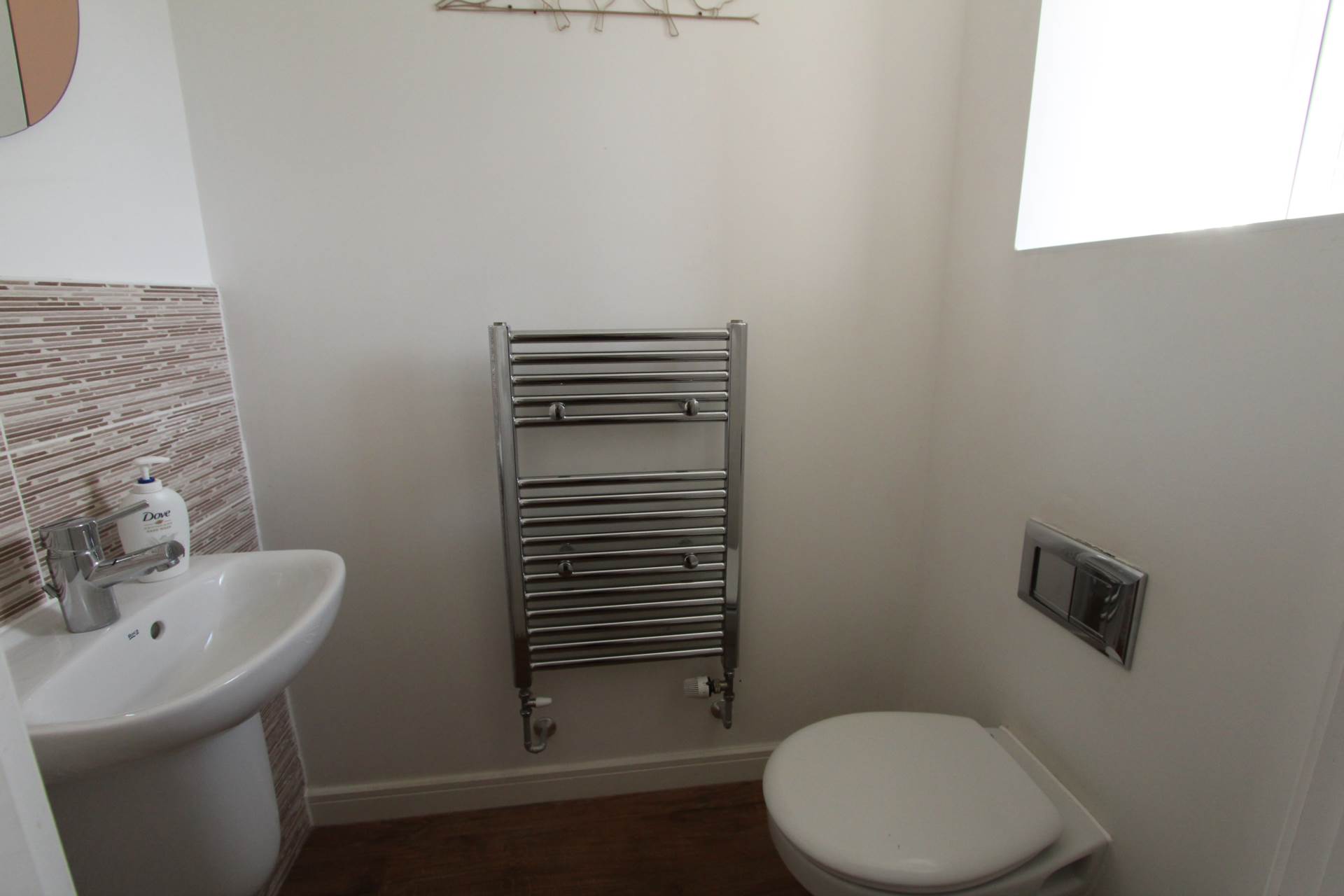 Additional Property Image 2 bedroom Semi Detached to rent in Rochford 9