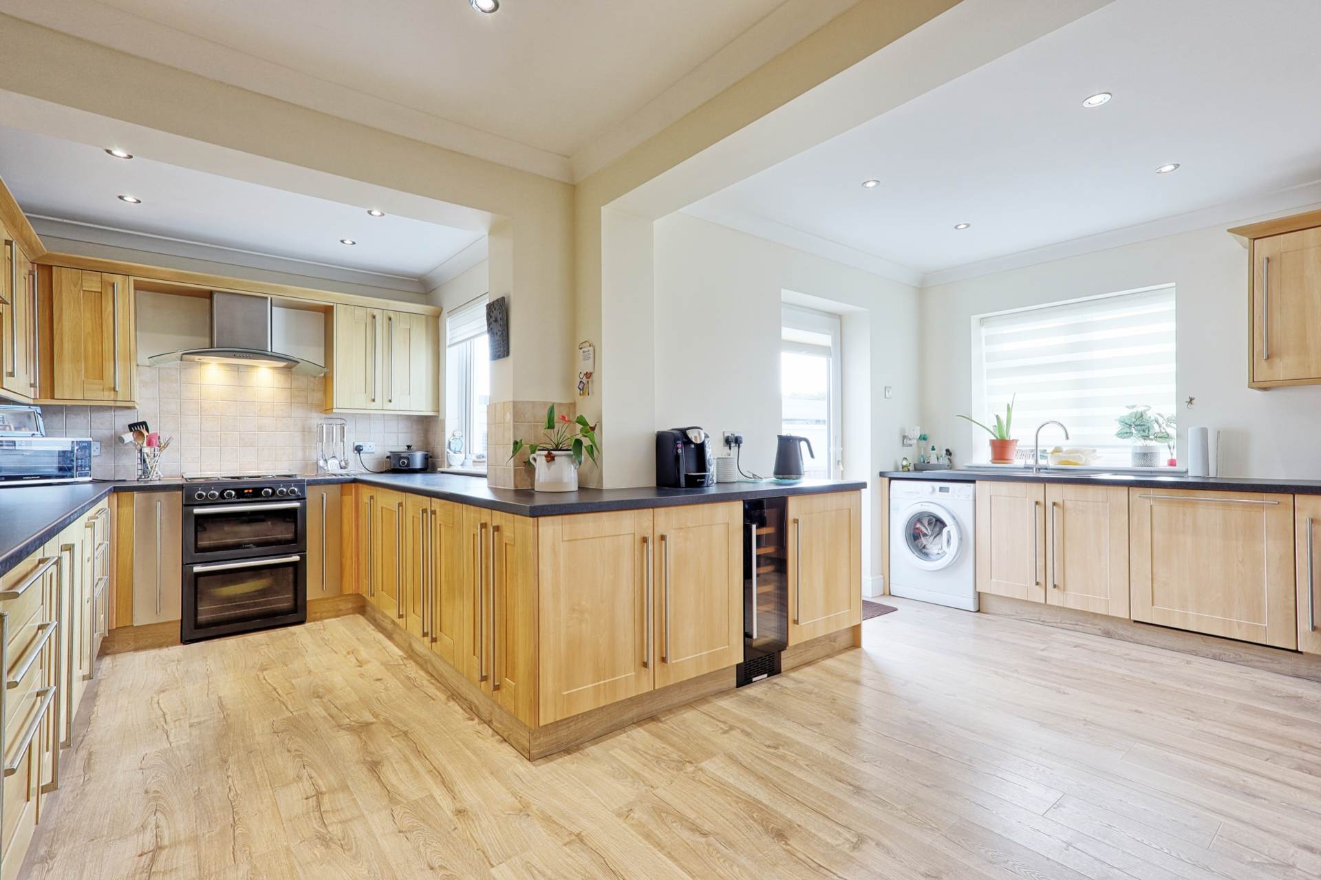 Additional Property Image 3 bedroom Semi Detached for sale in Benfleet 3