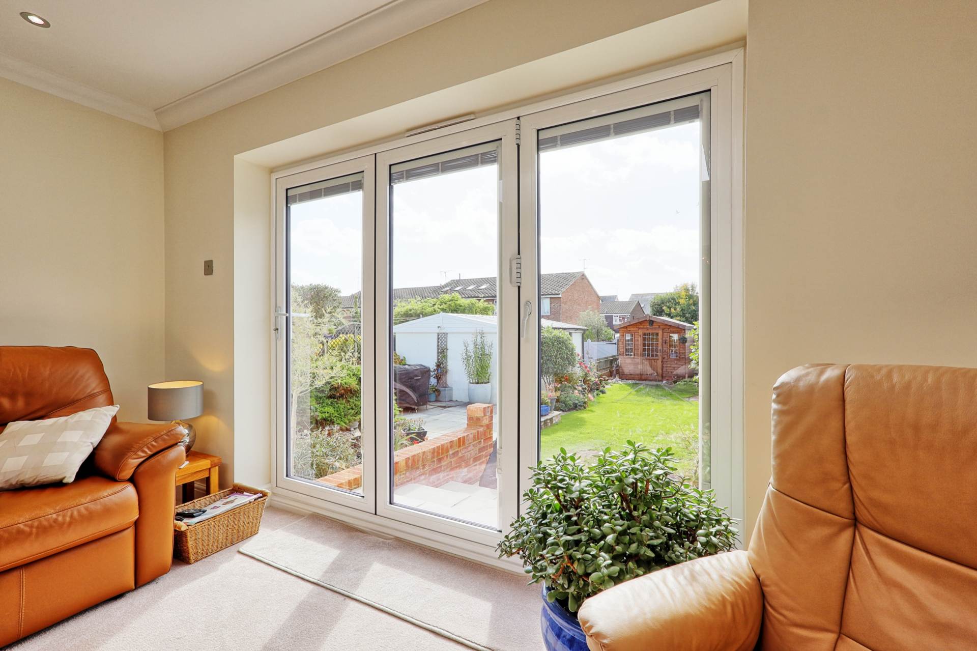 Additional Property Image 3 bedroom Semi Detached for sale in Benfleet 12
