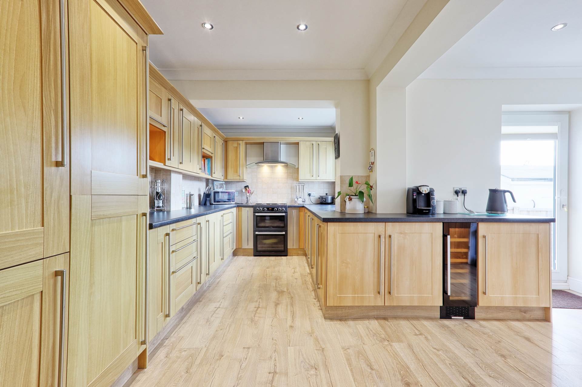 Additional Property Image 3 bedroom Semi Detached for sale in Benfleet 15