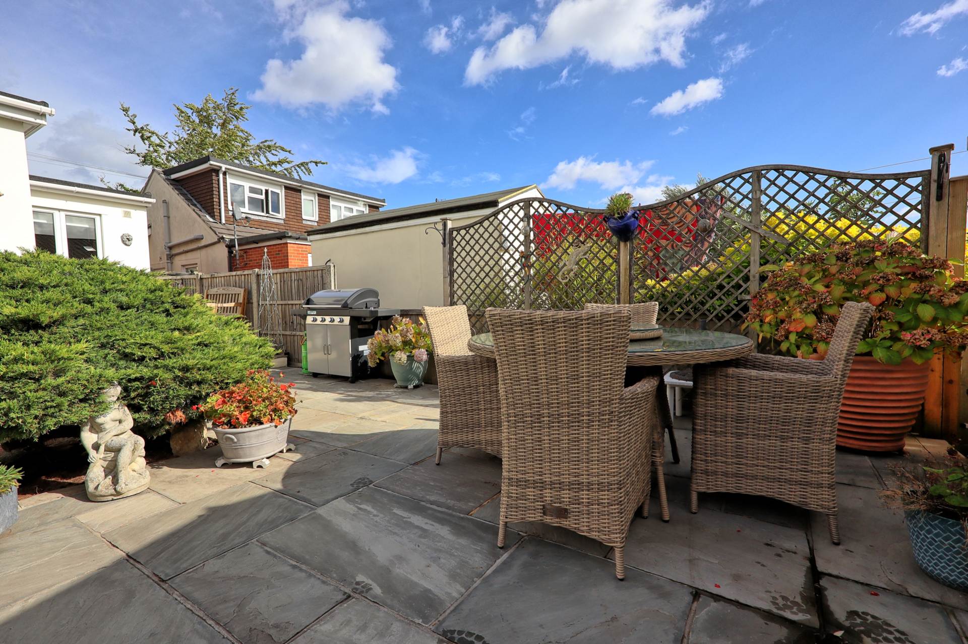 Additional Property Image 3 bedroom Semi Detached for sale in Benfleet 31