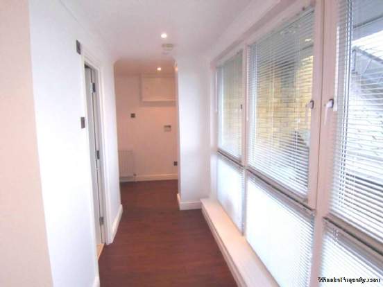 Additional Property Image 2 bedroom Penthouse to rent in London 4