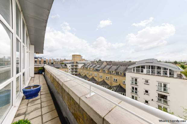 Additional Property Image 2 bedroom Penthouse to rent in London 10