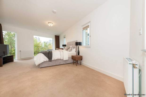 Additional Property Image 3 bedroom End of Terrace for sale in London 10