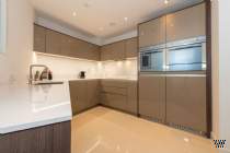 3 bedroom End of Terrace for sale in London