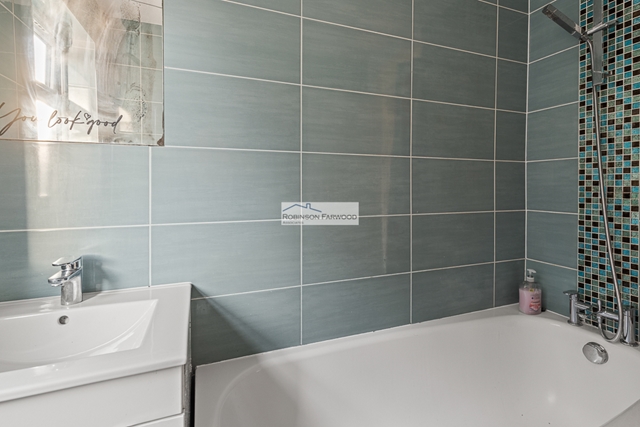 Additional Property Image 2 bedroom Ground Flat to rent in Hanwell 6