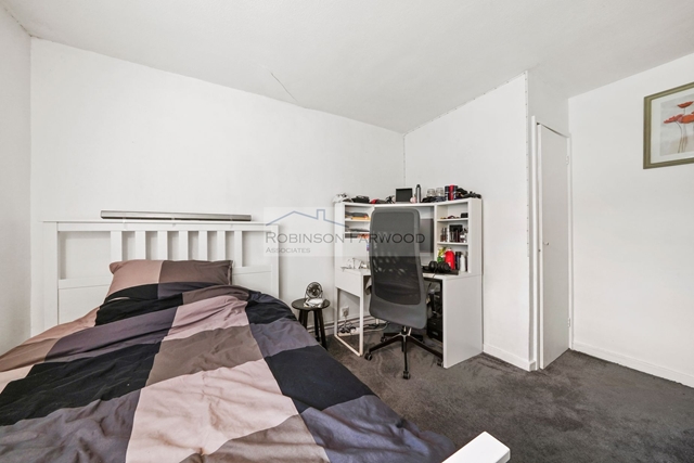 Additional Property Image 2 bedroom Ground Flat to rent in Ealing 4
