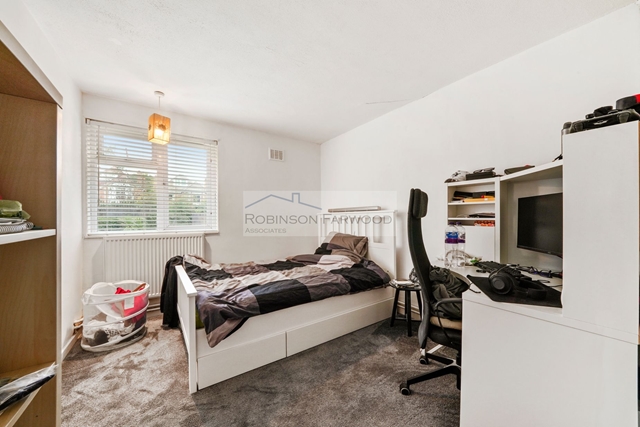 Additional Property Image 2 bedroom Ground Flat to rent in Ealing 5
