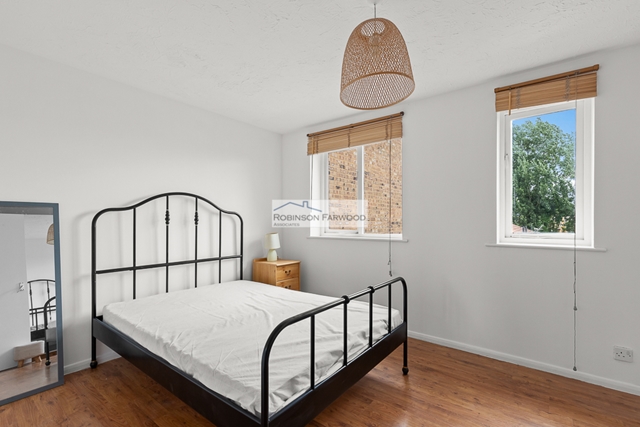 Additional Property Image 1 bedroom Flat for sale in Norwood Green 7