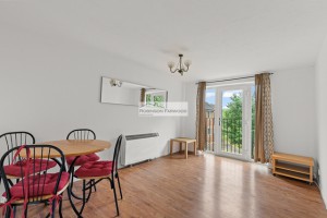 1 bedroom Flat for sale in Norwood Green