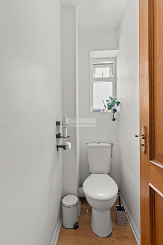 Additional Property Image 2 bedroom Flat for sale in Ealing 6