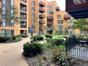 1 bedroom Apartment to rent in Acton