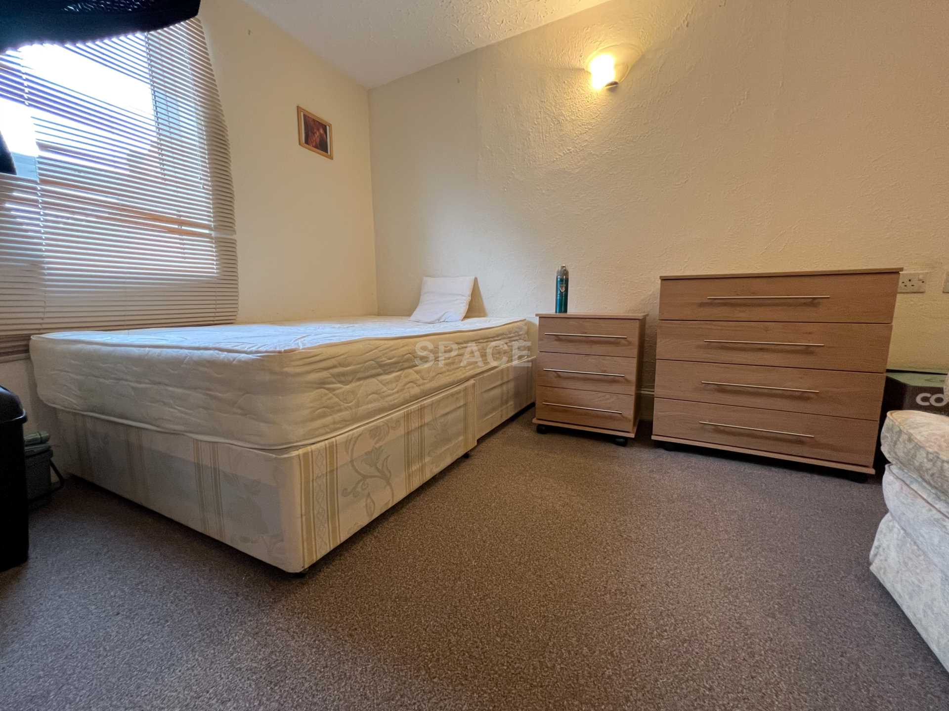 Additional Property Image 1 bedroom Studio to rent in Reading 3