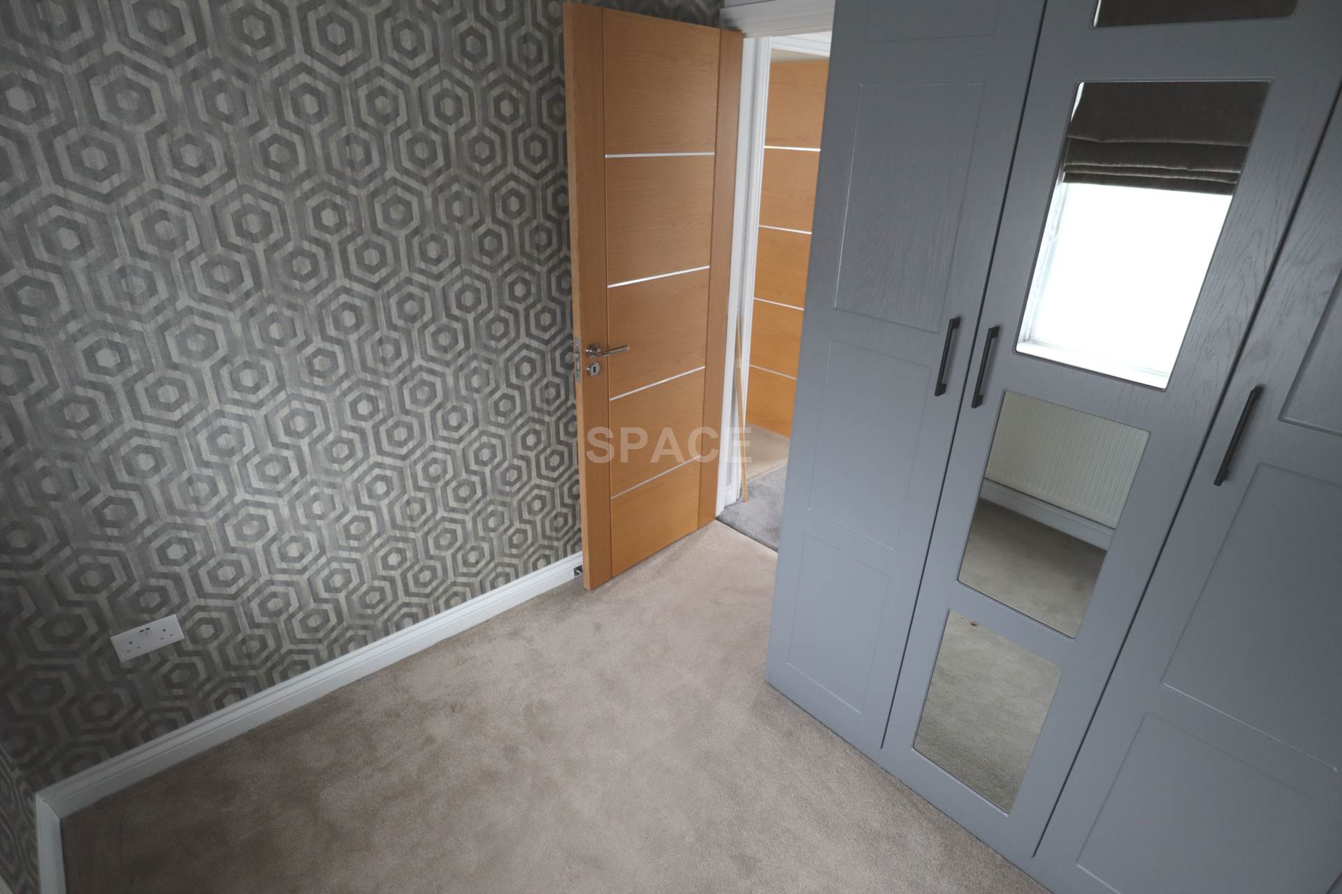 Additional Property Image 3 bedroom Semi Detached for sale in Reading 18