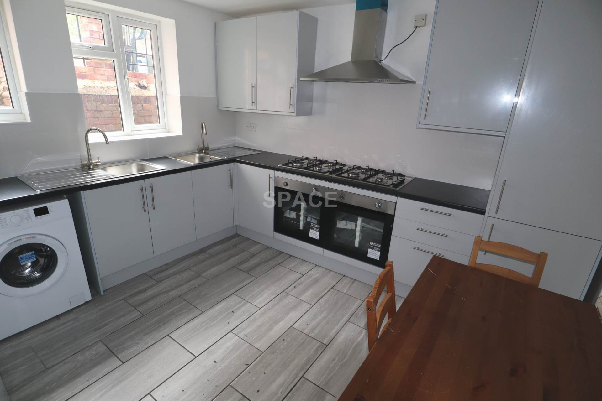 Additional Property Image 8 bedroom Semi Detached to rent in Reading 4