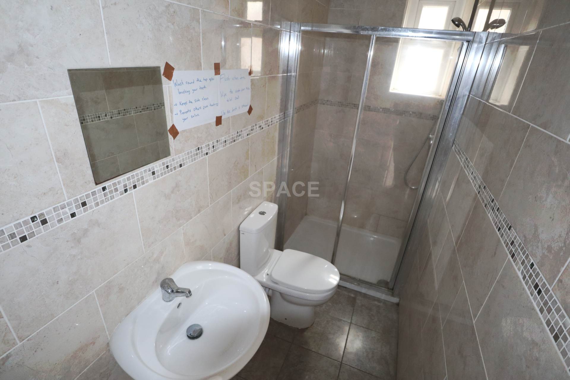 Additional Property Image 8 bedroom Semi Detached to rent in Reading 5