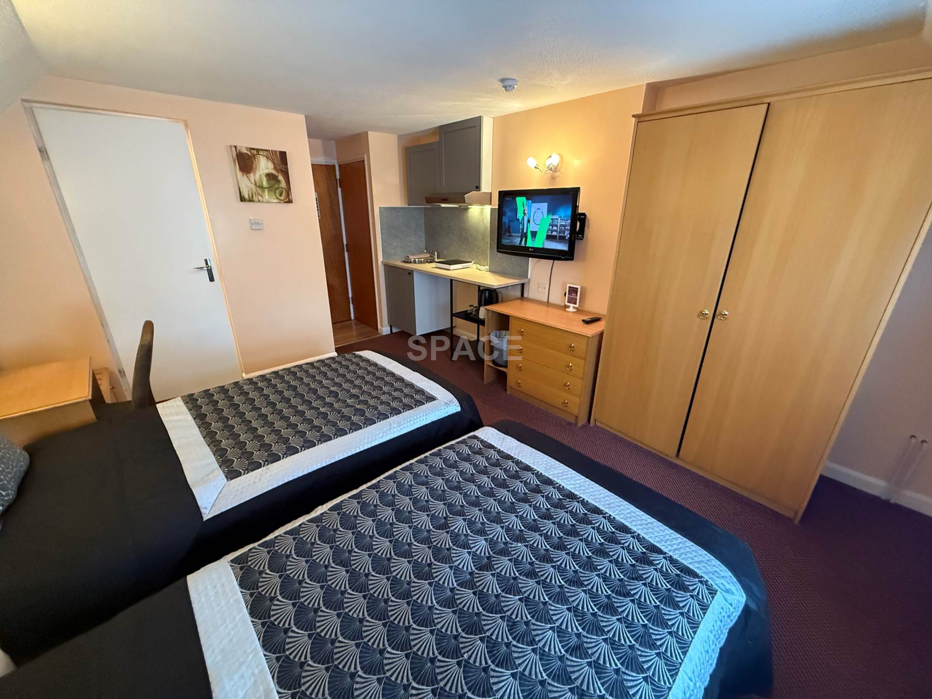 Additional Property Image 1 bedroom Studio to rent in Reading 3