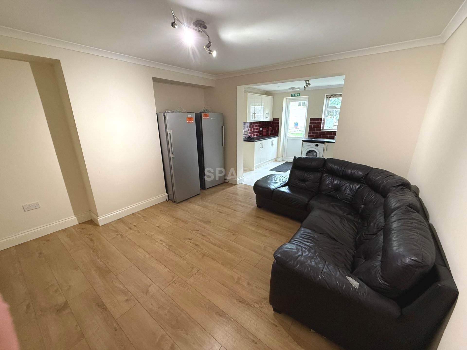 Additional Property Image 5 bedroom Semi Detached to rent in Reading 3