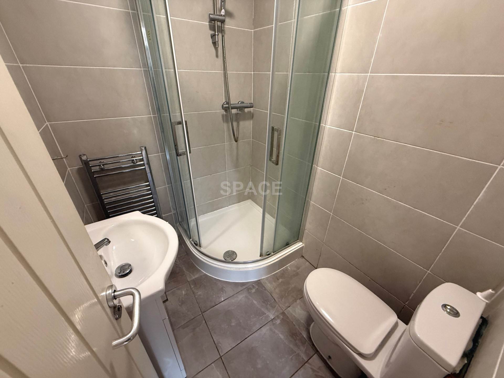 Additional Property Image 5 bedroom Semi Detached to rent in Reading 6