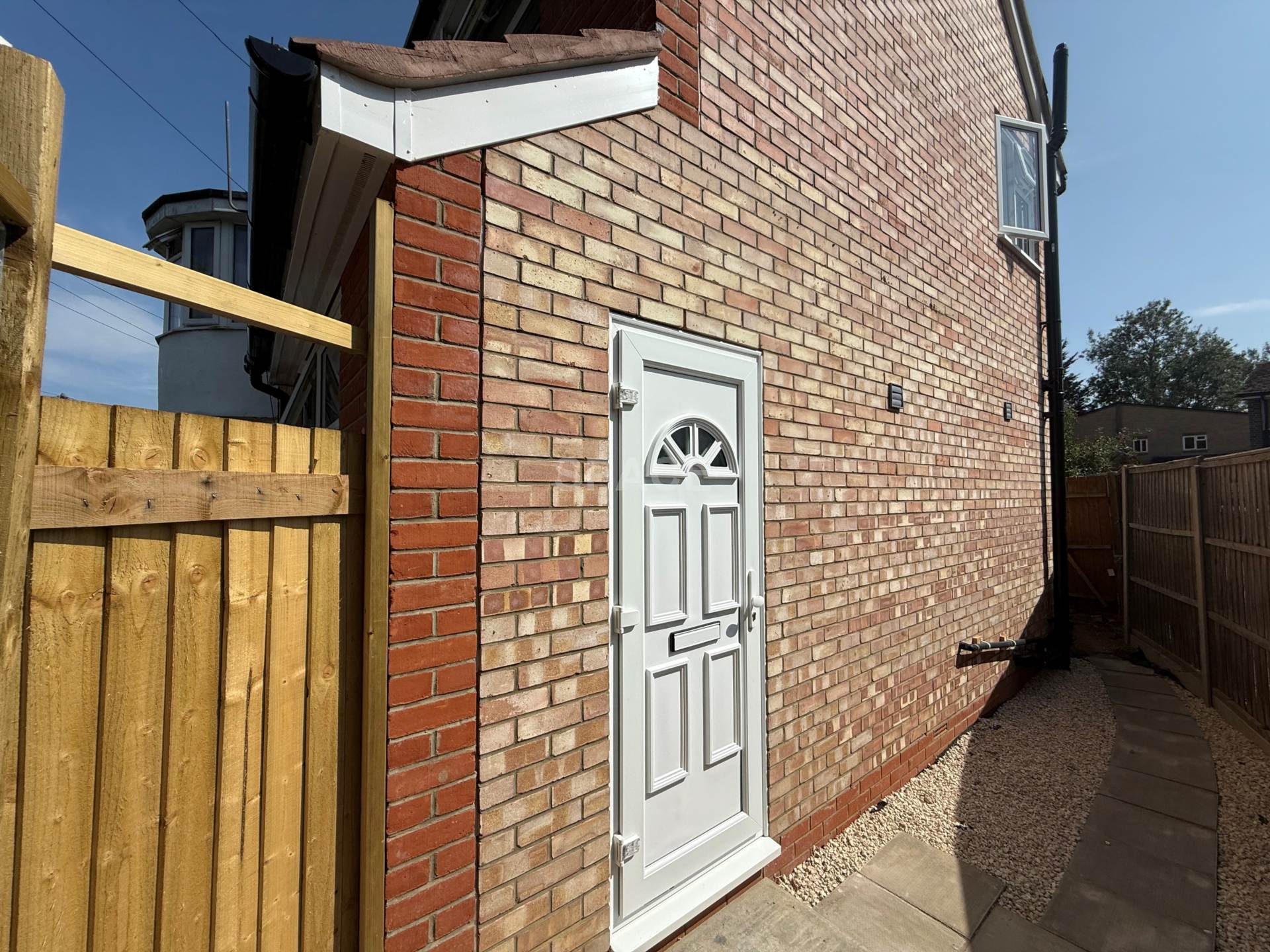 Additional Property Image 1 bedroom Studio to rent in Reading 2