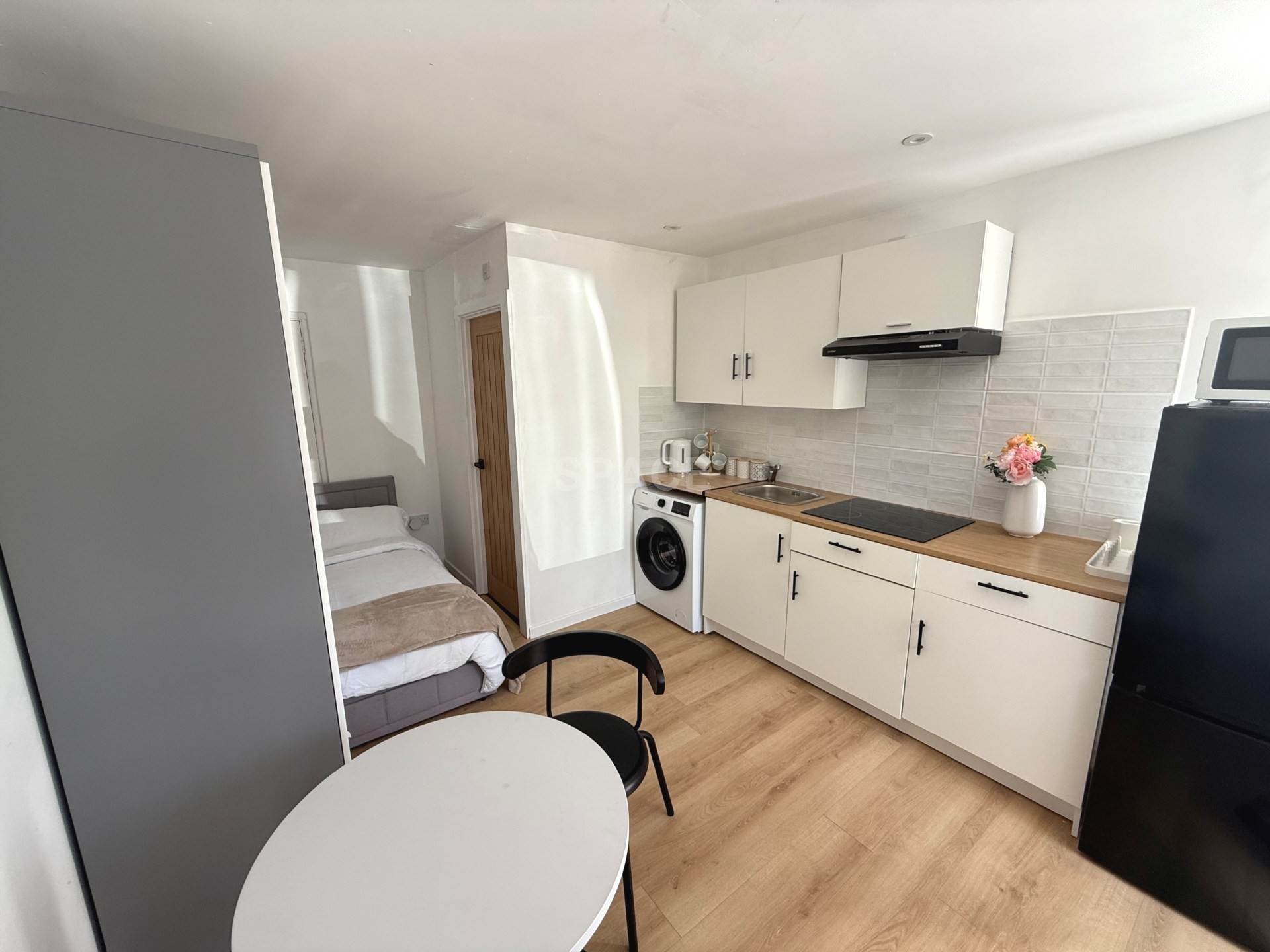 Additional Property Image 1 bedroom Studio to rent in Reading 4