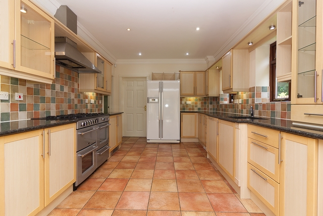 Additional Property Image 5 bedroom Detached to rent in Milton keynes 8