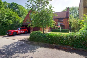 5 bedroom Detached to rent in Milton keynes
