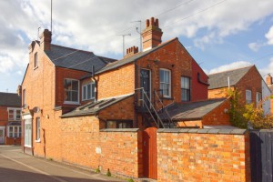 2 bedroom Apartment to rent in Wolverton