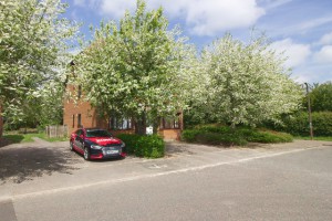 2 bedroom Maisonette to rent in Milton Keynes