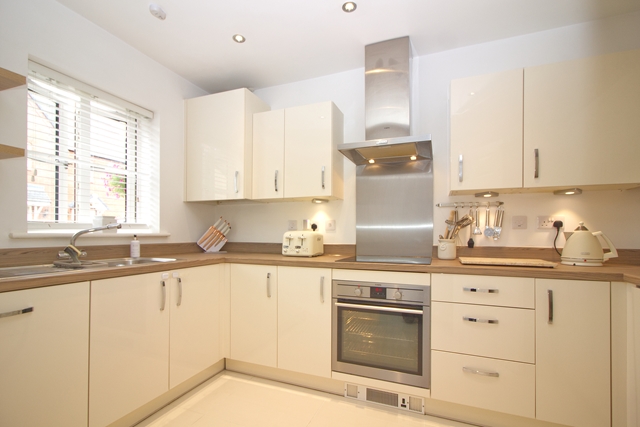 Additional Property Image 3 bedroom Town House to rent in Milton Keynes 3