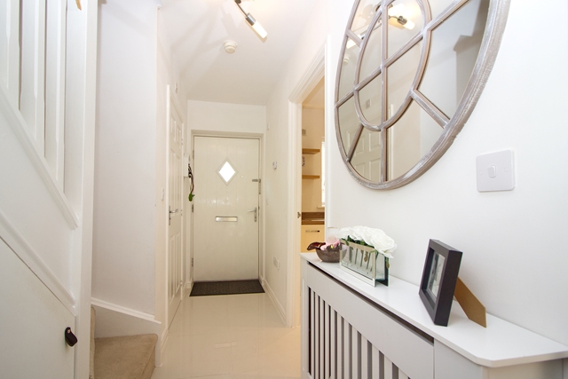 Additional Property Image 3 bedroom Town House to rent in Milton Keynes 5