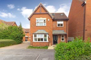 4 bedroom Detached to rent in Milton Keynes