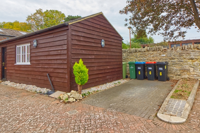 Additional Property Image 1 bedroom Maisonette to rent in Milton keynes 8