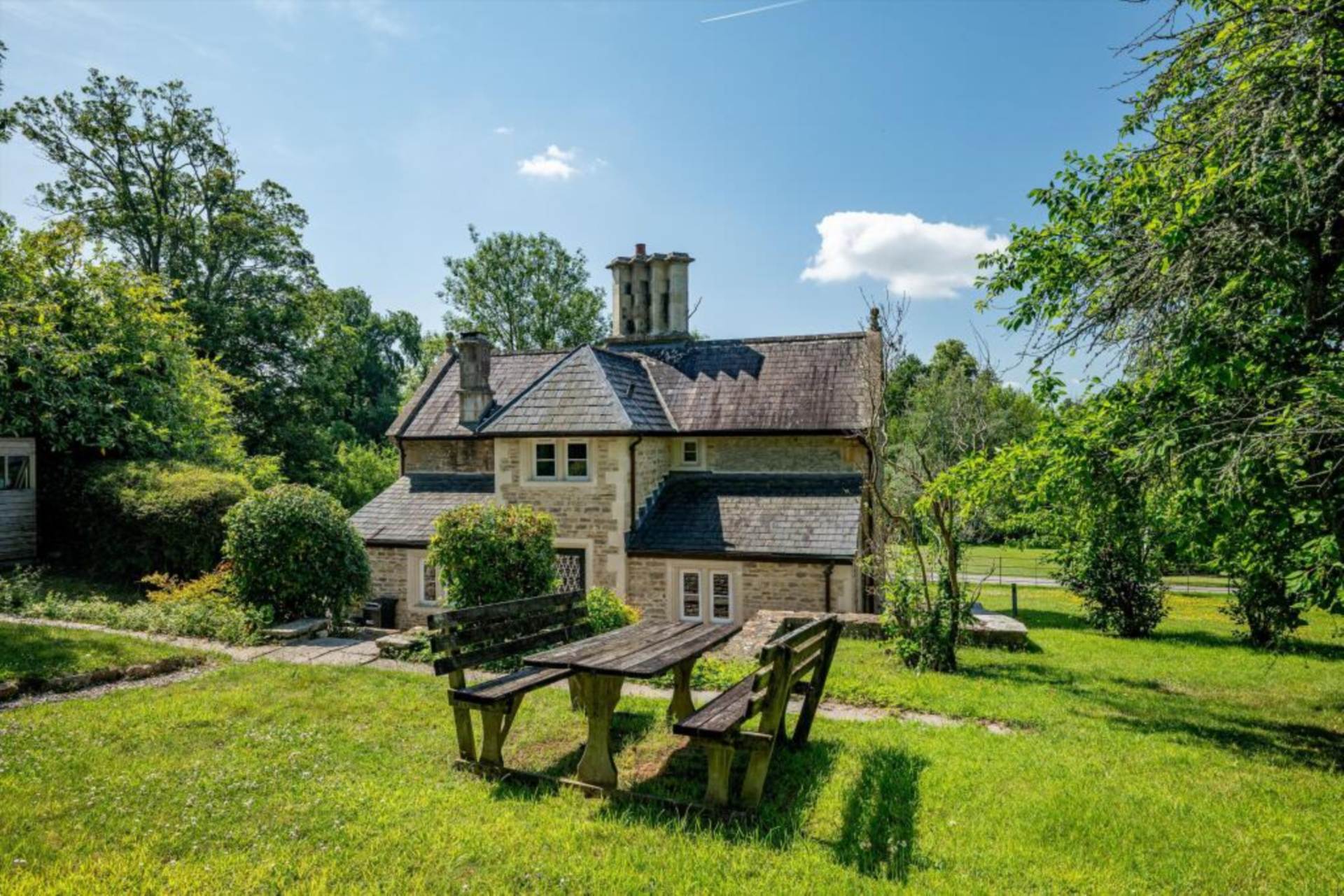 Additional Property Image 2 bedroom Detached to rent in Frome 19