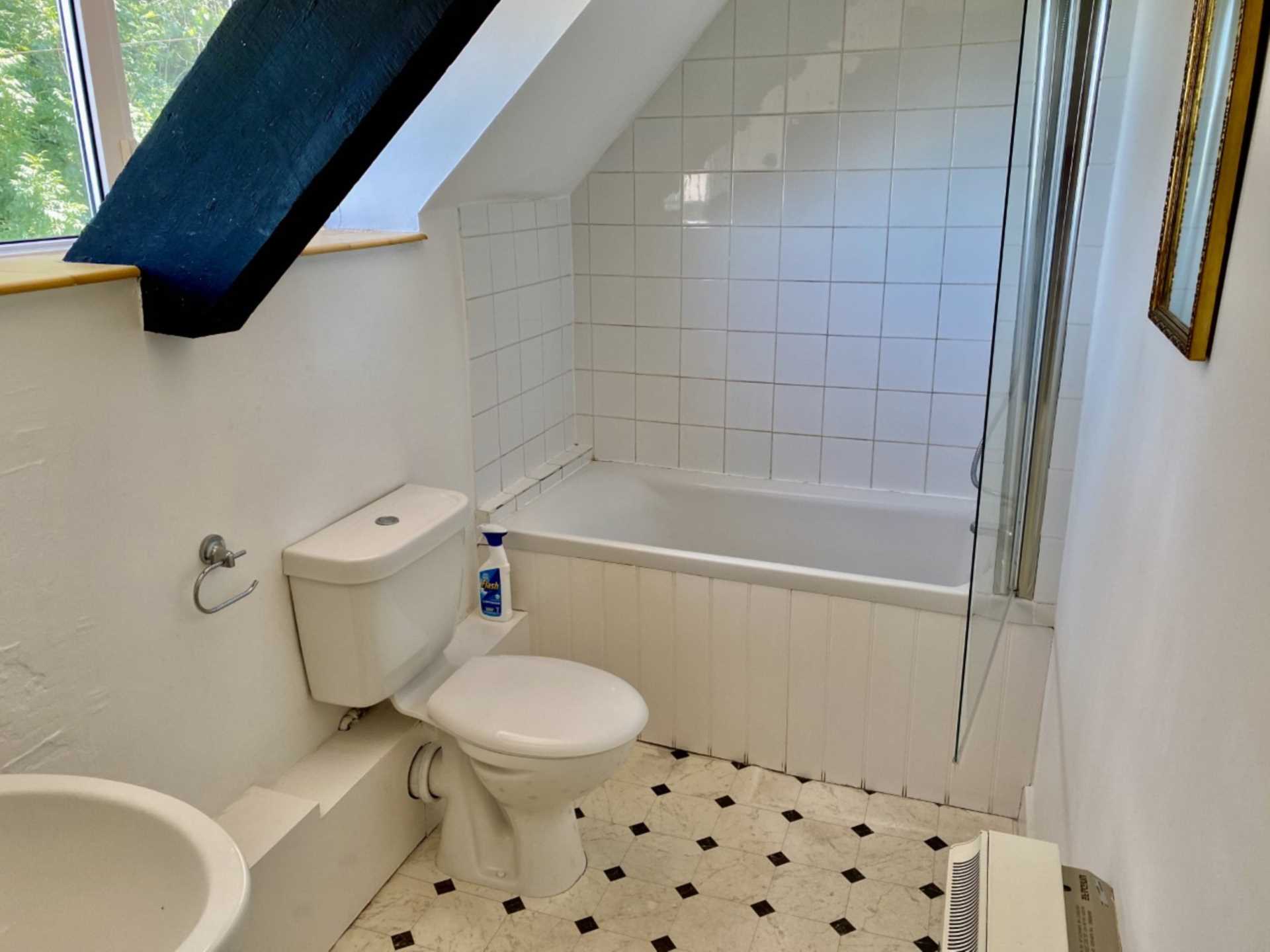 Additional Property Image 2 bedroom Cottage to rent in Frome 9