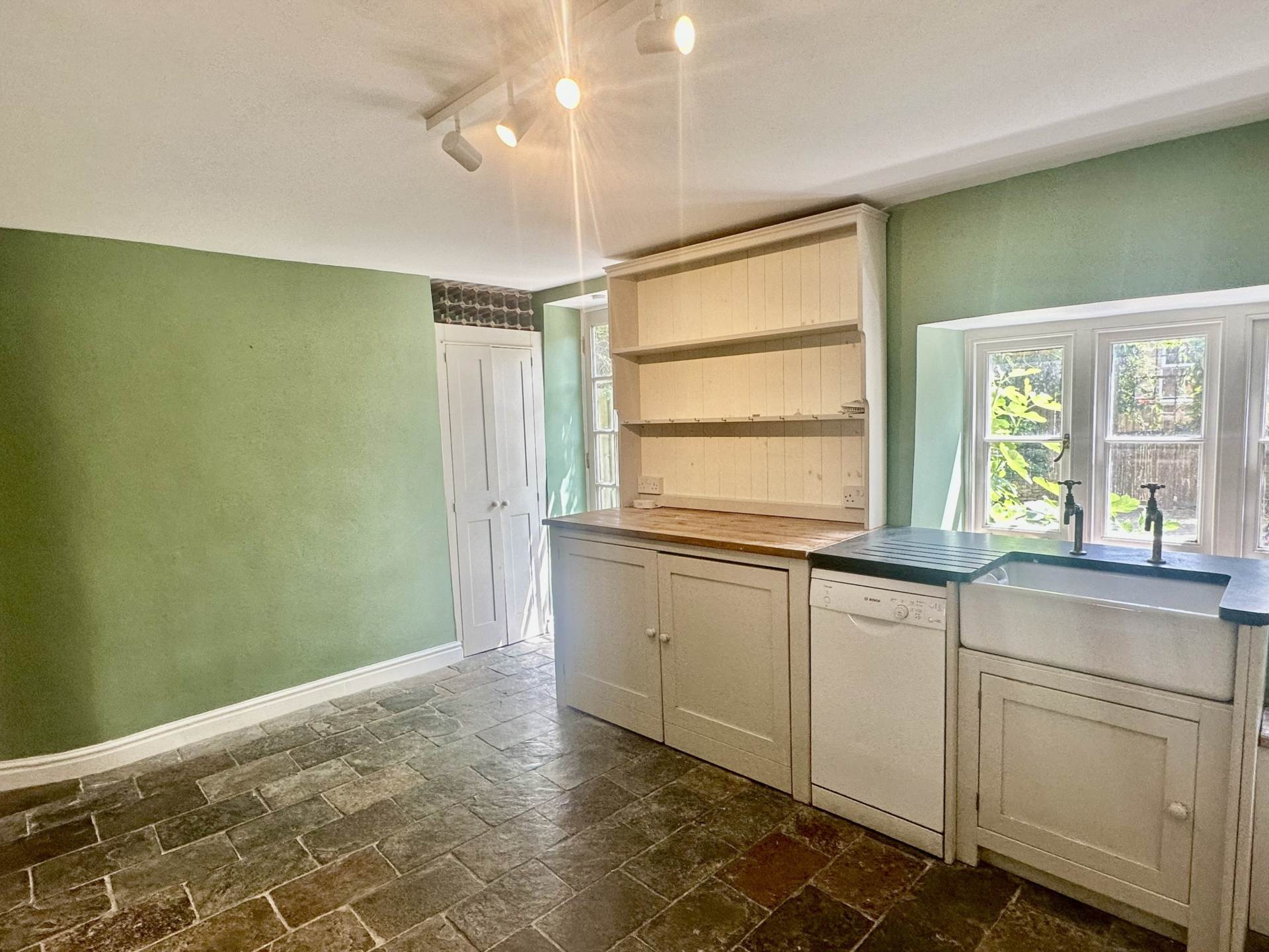 Additional Property Image 3 bedroom Terraced to rent in Frome 7