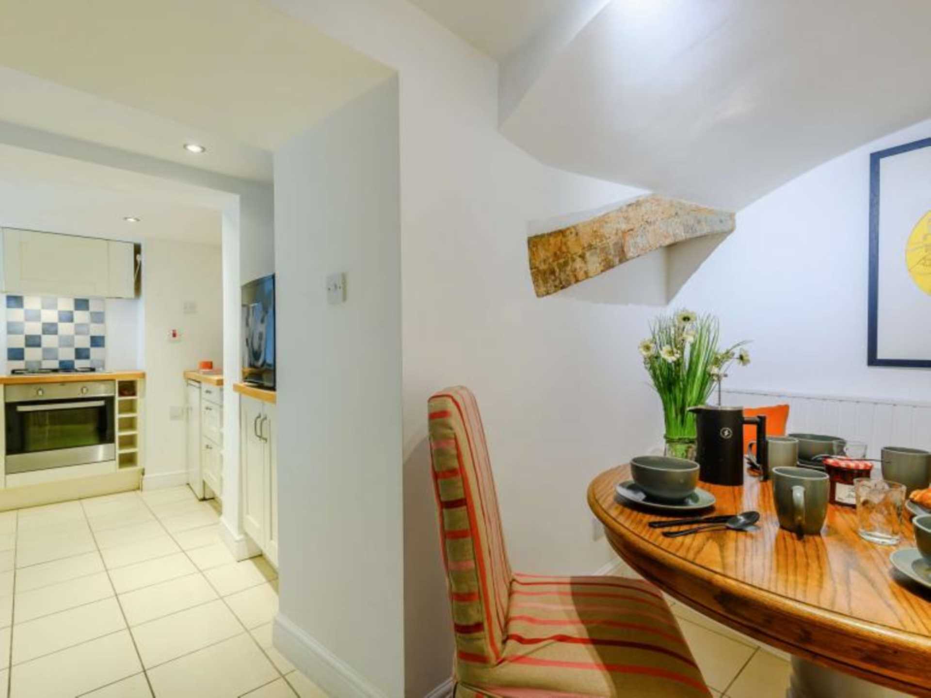 Additional Property Image 2 bedroom Terraced to rent in Frome 6
