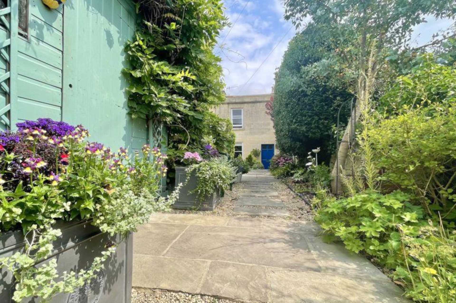 Additional Property Image 2 bedroom Terraced to rent in Bath 18