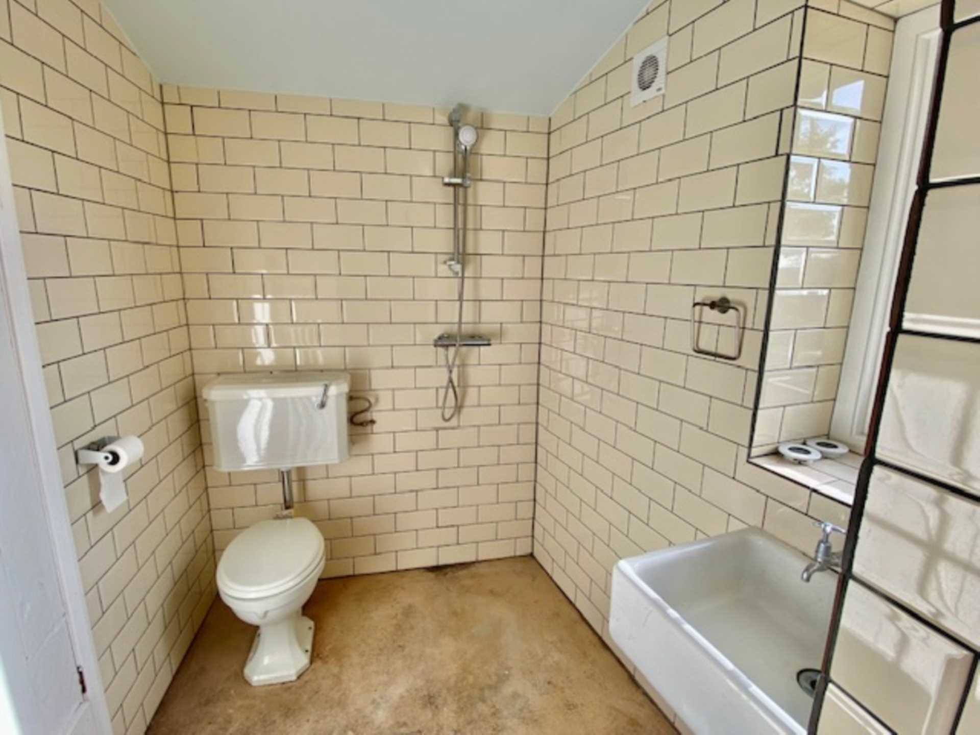 Additional Property Image 3 bedroom Detached to rent in Frome 11