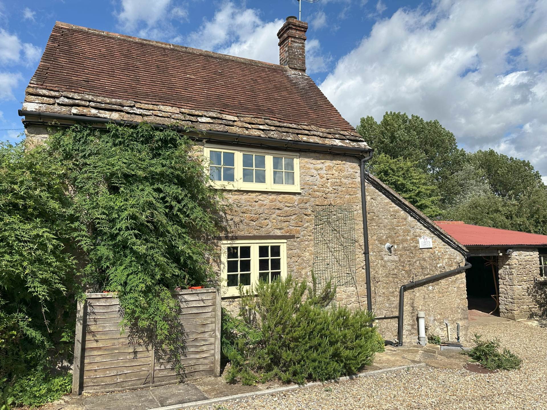 1 bedroom Cottage to rent in Bruton