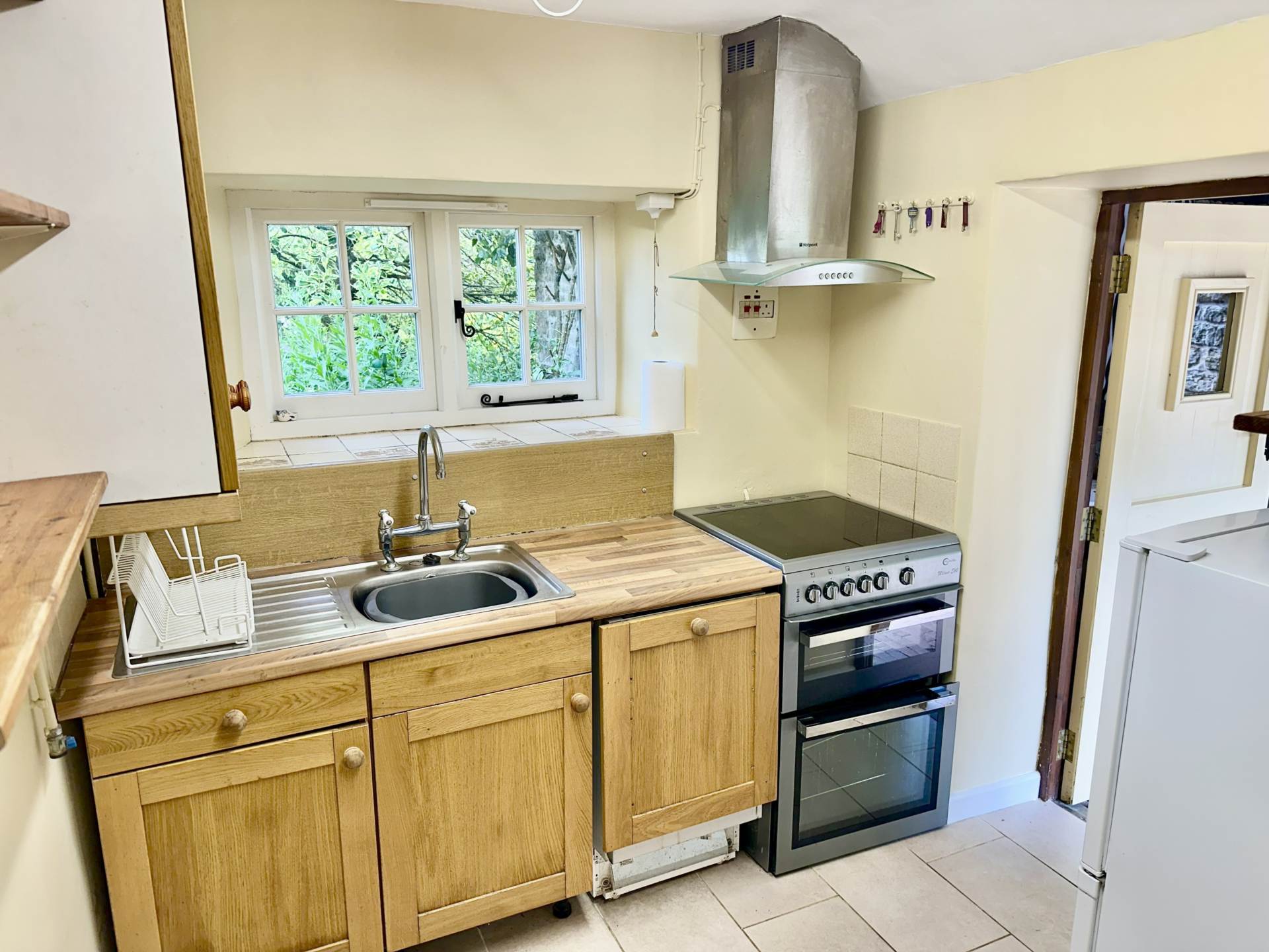 Additional Property Image 1 bedroom Cottage to rent in Bruton 5