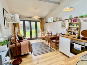 1 bedroom Flat to rent in Frome