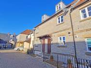 3 bedroom Terraced to rent in Somerton