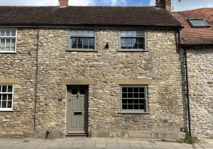 2 bedroom Terraced to rent in Bruton