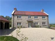 4 bedroom Detached to rent in Somerton