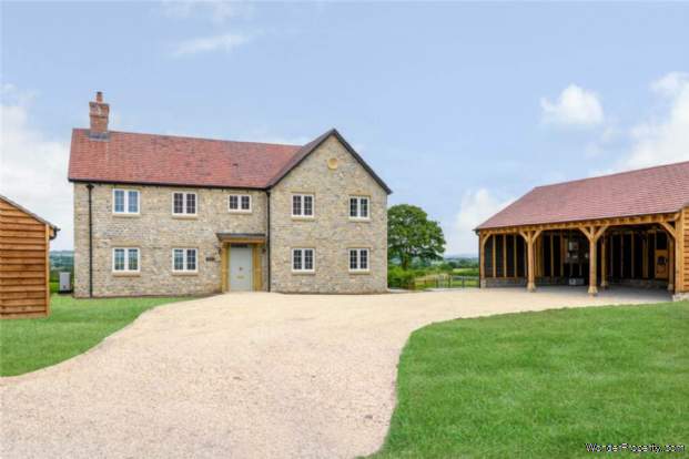 5 bedroom Detached to rent in Somerton