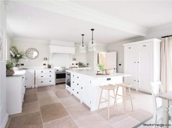 Additional Property Image 5 bedroom Detached to rent in Somerton 4