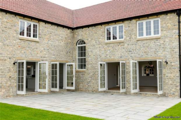 Additional Property Image 5 bedroom Detached to rent in Somerton 18