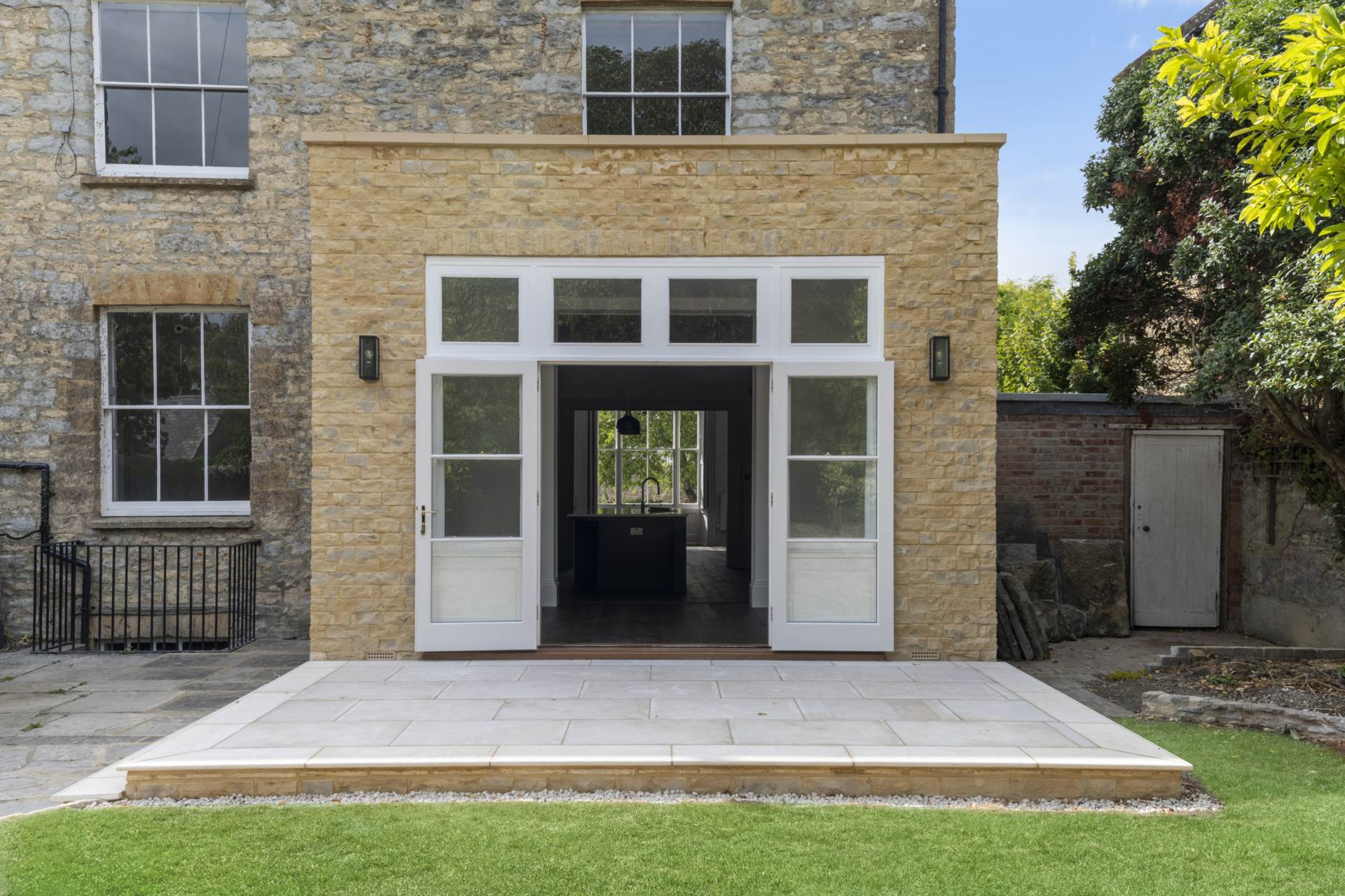 Additional Property Image 6 bedroom Town House to rent in Sherborne 6
