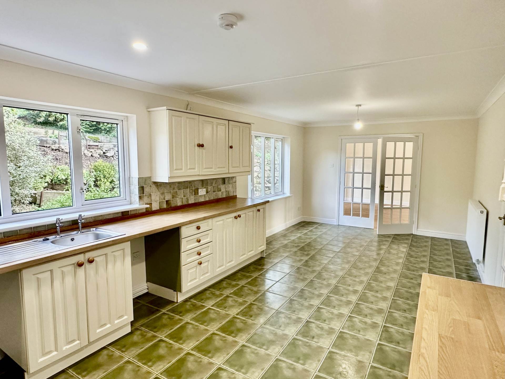 Additional Property Image 4 bedroom Detached to rent in Bruton 5